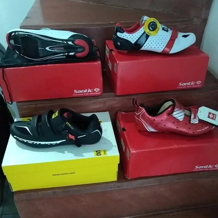 Zapatos ciclismo zuela.carbono , santic Mavic