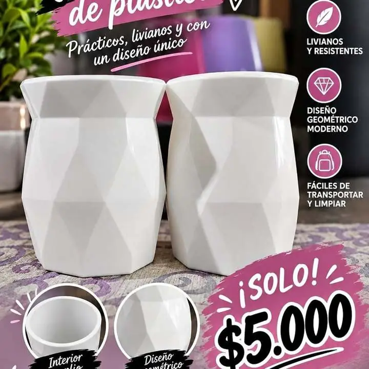 Mates de plástico con diseño geométrico