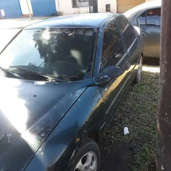 Vectra 1997 andando a gnc.. Título.cedula,cédula gas,08 firmado. Le falta la batería..el auto anda