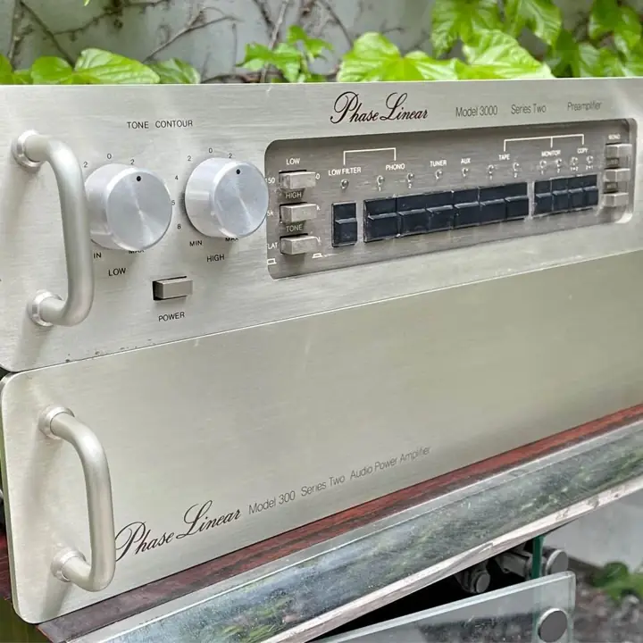 Phase Linear Model 300 Series Two + preamplificador Model 3000 Series Two