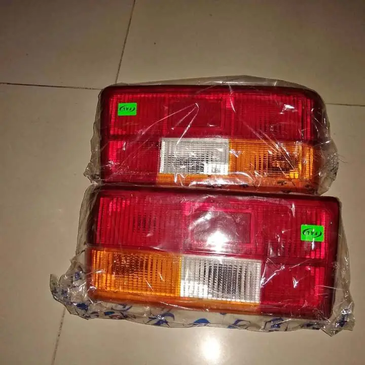 Faro trasero de Renault 18 de el año ,82 a el 86 tricolor