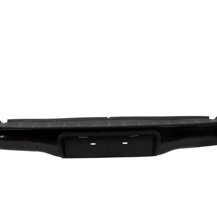 Paragolpe trasero Toyota Hilux 05/08 Color negro recto con soporte