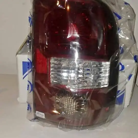 Faro trasero de Ranger 04 al 09 . Derecho.. número WhatsApp