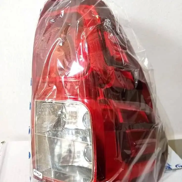 Faro trasero Hilux 2016
