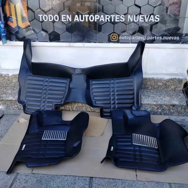Alfombra termoformada Hilux 2016 a 2019