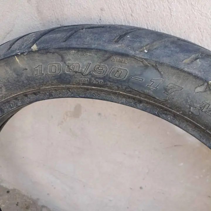 Cubierta para rouser 135