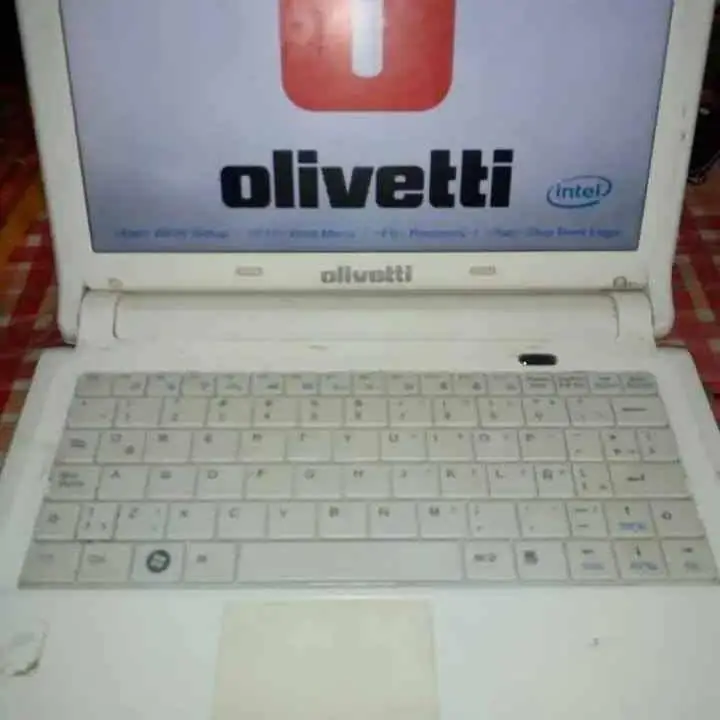 Vendo notebok hay que cargar Windows