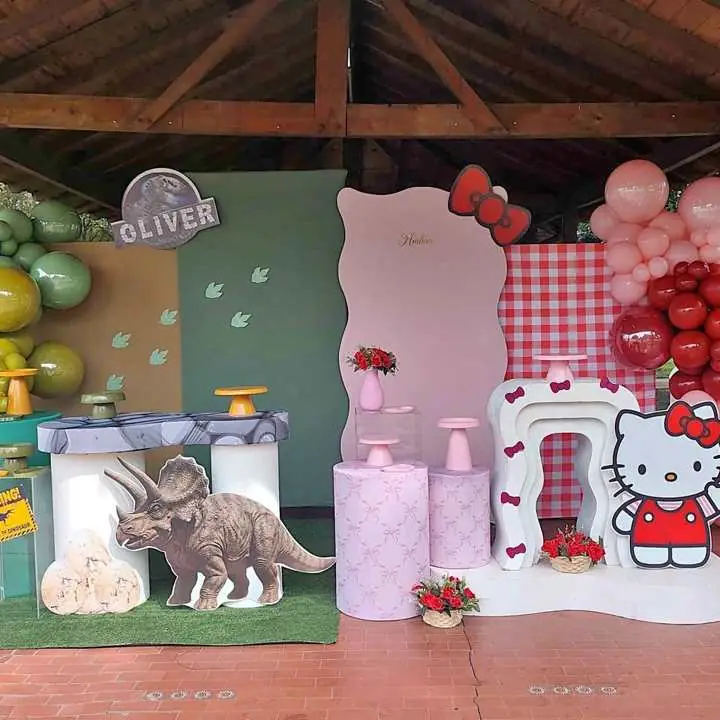 Ambientación doble temática disonasurios y hello kity