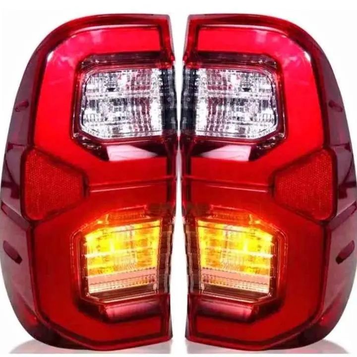 Faro trasero Toyota Hilux 2021 2022 2023 led.....cada uno