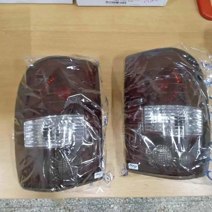 Faro Trasero Ranger 2004/2009 acrílico
