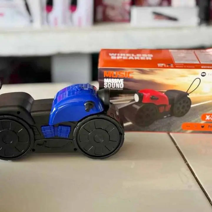 PARLANTE X-723 estilo moto ¡Sonido MASIVO en un diseño súper original!