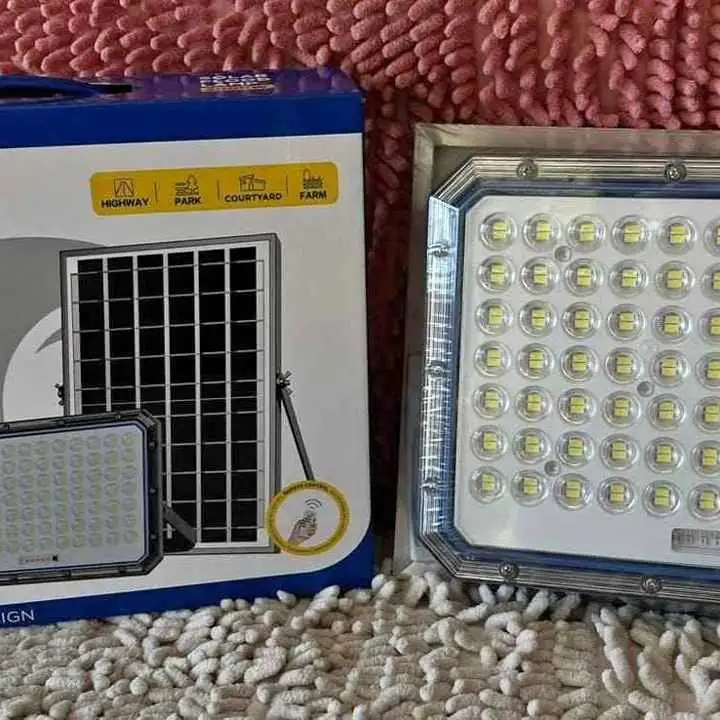 Reflector solar LED 2000W Iluminación potente y sin consumo eléctrico