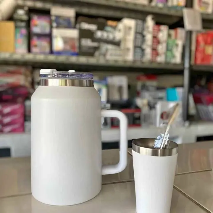 El combo termo + mate para tereré