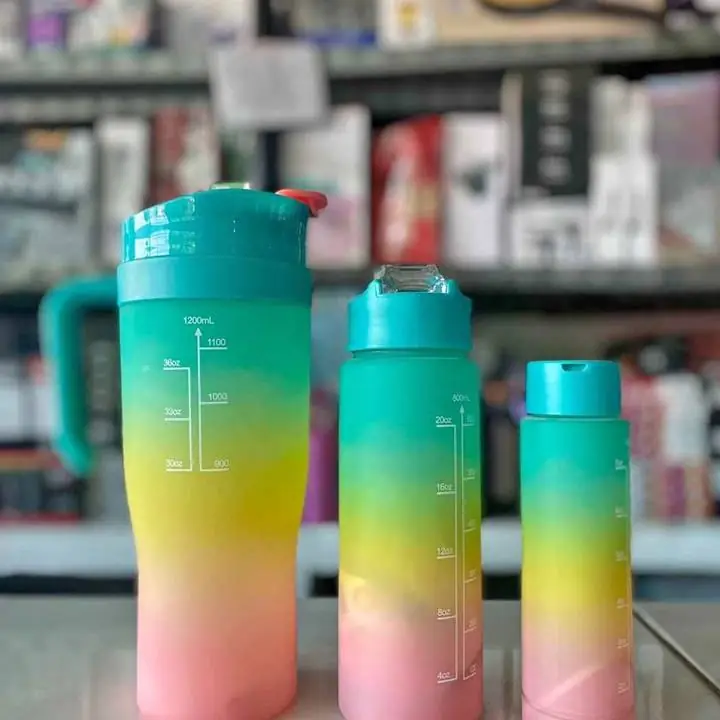 Set de botellas tipo quencher 3 en 1 • Set de 3 botellas reutilizables en distintos tamaños