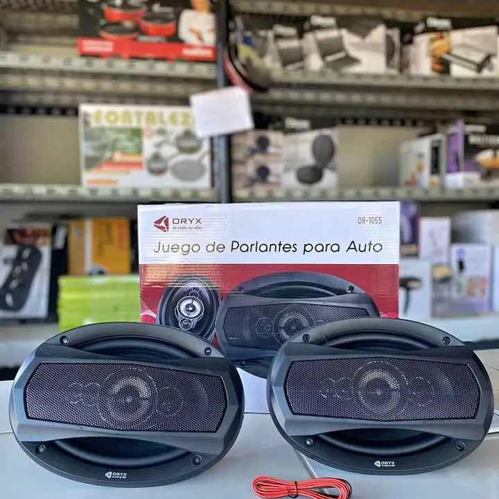 Juego de parlantes para autos