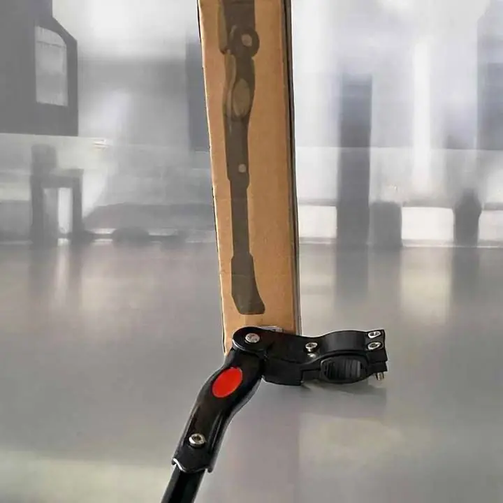 Pata lateral regulable Práctico y resistente para tu bici o monopatín