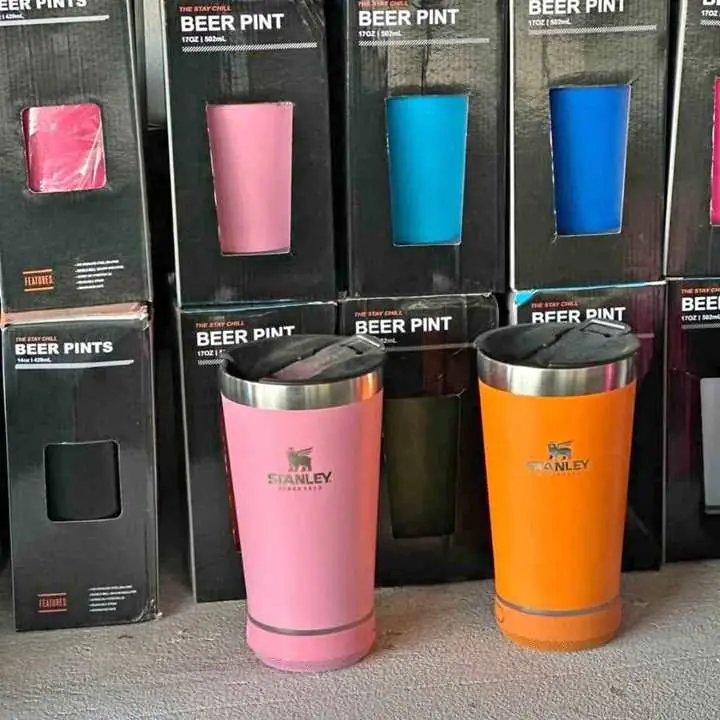 Vasos con parlantes Stanley