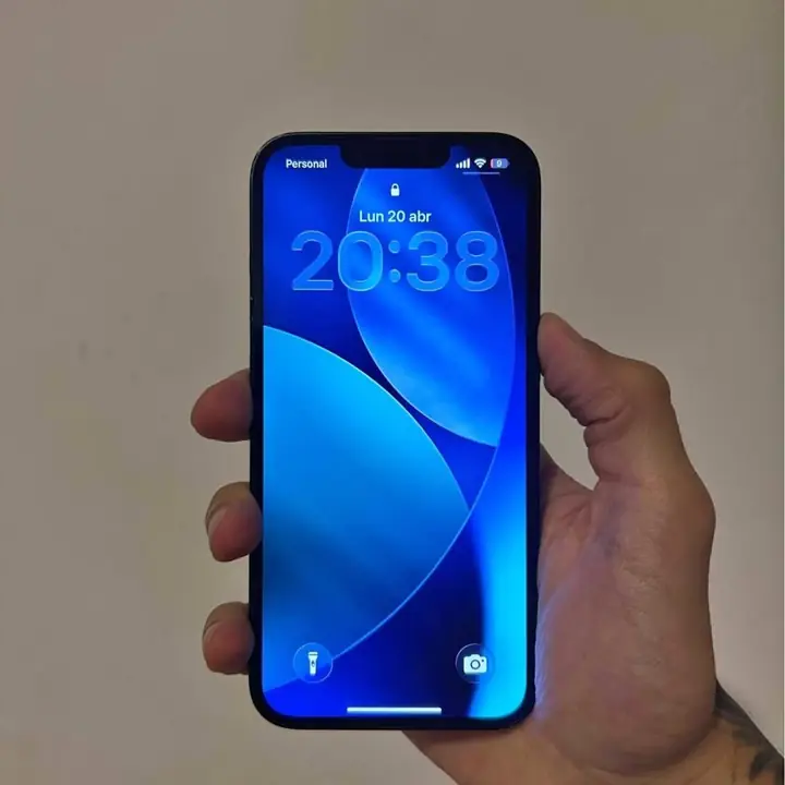 Líquido iPhone 14 128 gb 88%