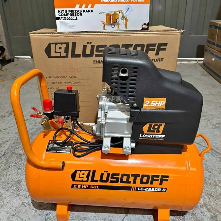 Compresor 50L 2.5hp LUQSTOFF + kit de aire 5pzs