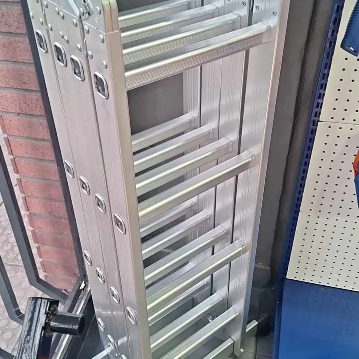 Escalera 4x4 kld