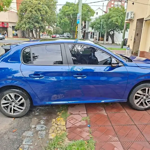 2021 Peugeot feline 1.6 at