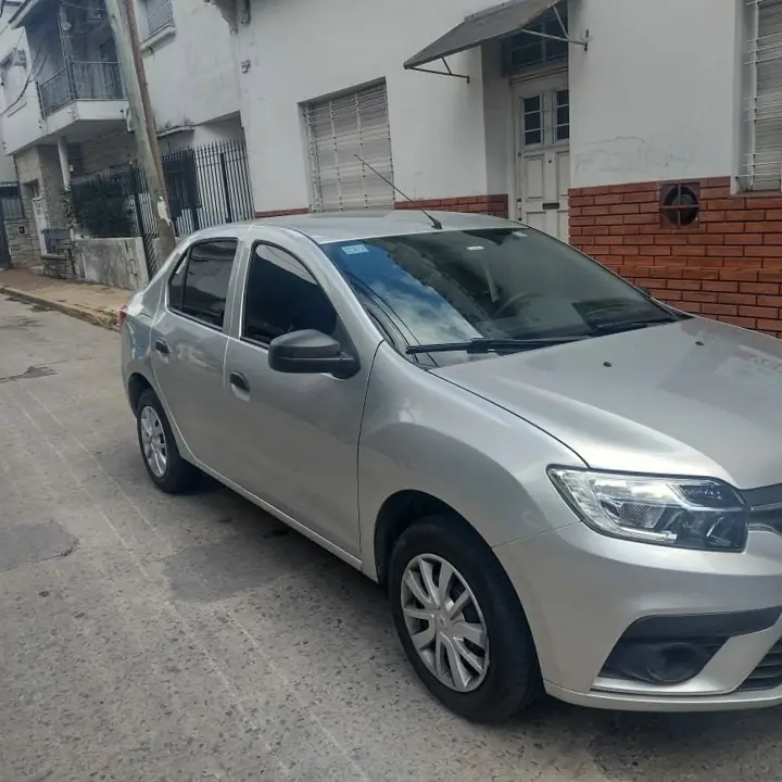 2022 Renault logan life 1.6