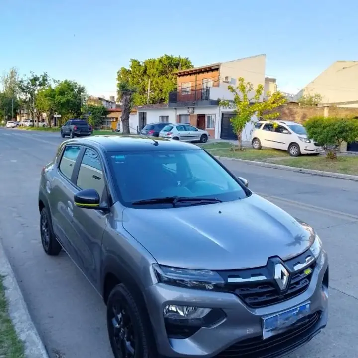 2025 Renault /peugeor kwit iconic /208 allure pack manual
