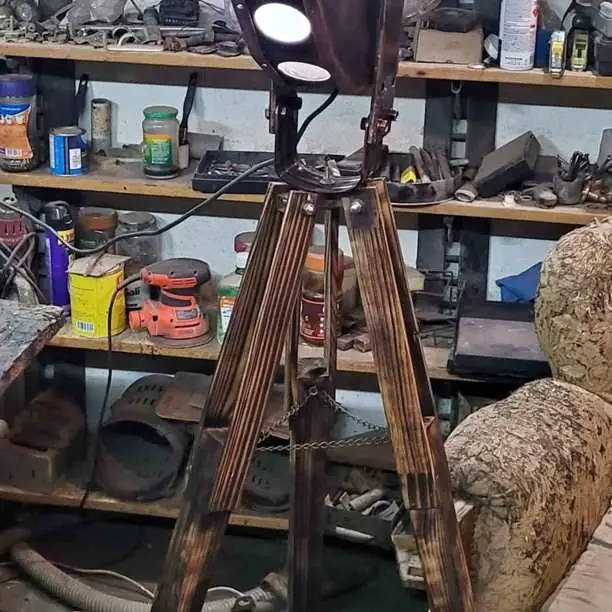 Lampara de pie