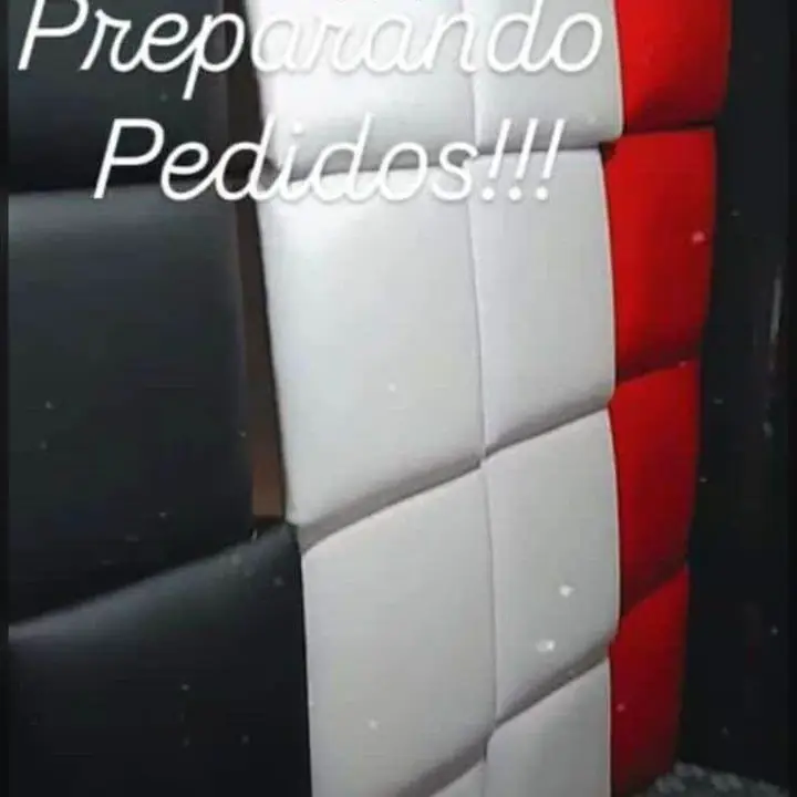 Se Alquilan Puff Más Mesita