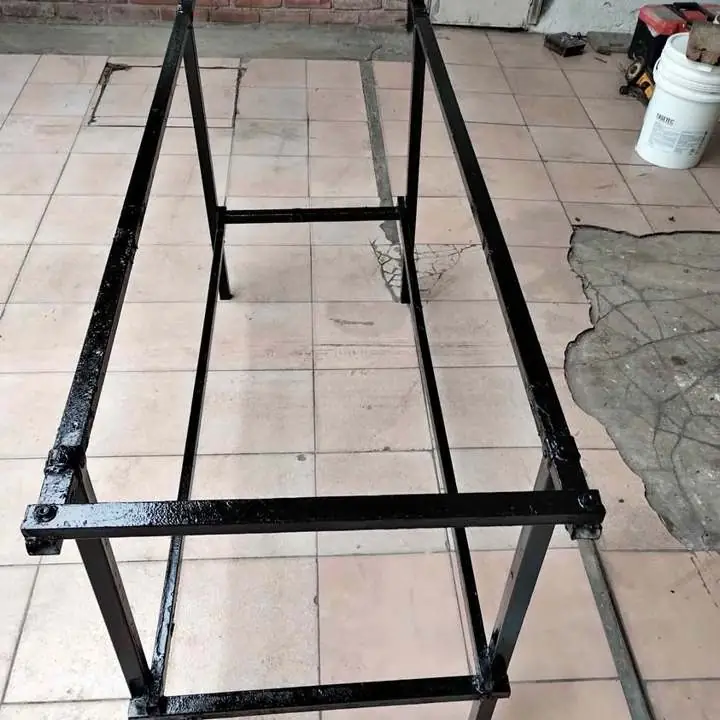 Tambor para la parrilla fogón para prender fuego y la base
