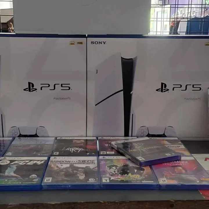 Ps5 1 tb + 2 juegos