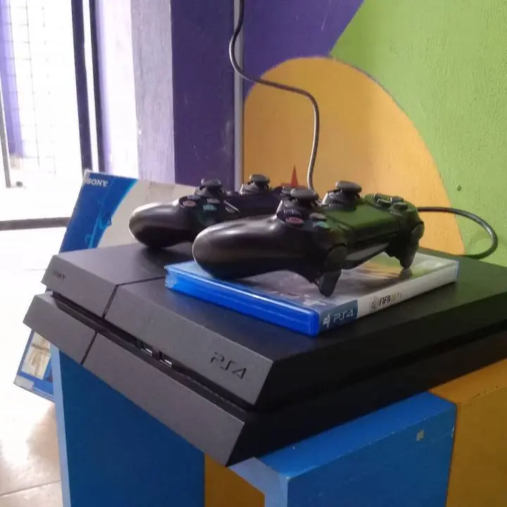 Ps4 Fat 500GB con Garantía 3 meses somos local