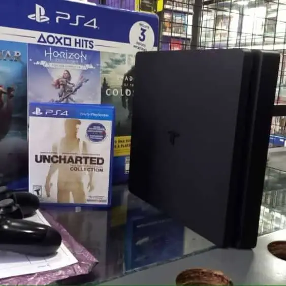 PS4 slim 1TB + garantia + juego