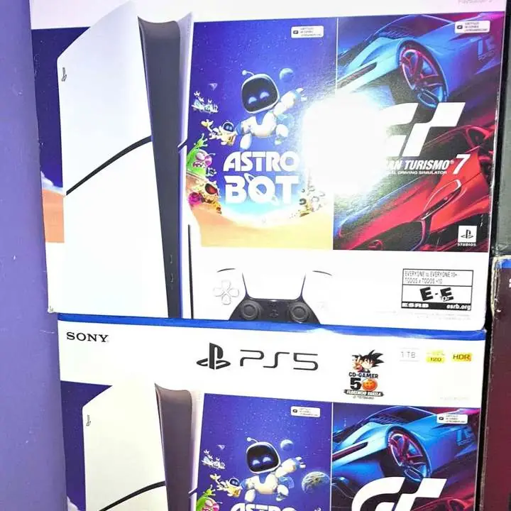 PS5 nueva sellada con lectora