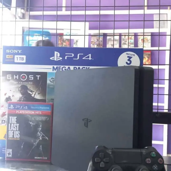 Ps4 slim edición limitada! Somos local!