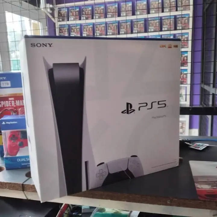 PS5 nueva sellada + factura + garantia + local