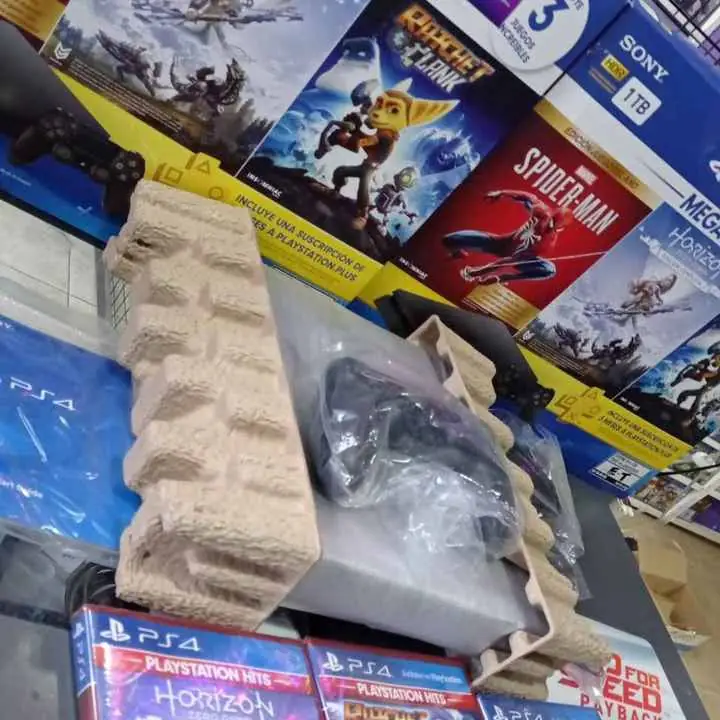 Ps4 Slim nueva con 12 meses de garantía! Somos local!