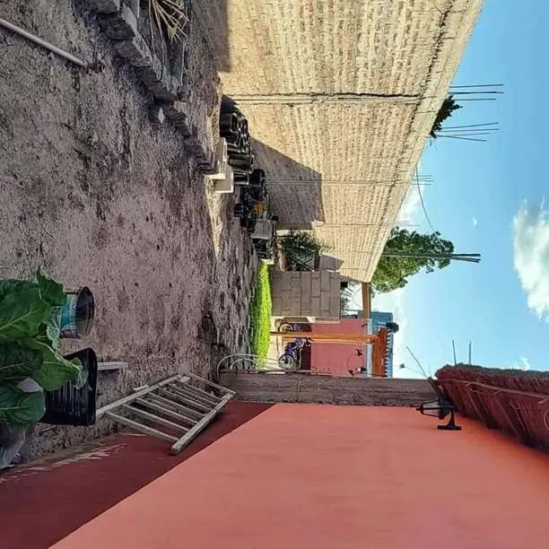 Alquilo quinta piscina , cancha fútbol , parrilla , agua fría y caliente ducha etc