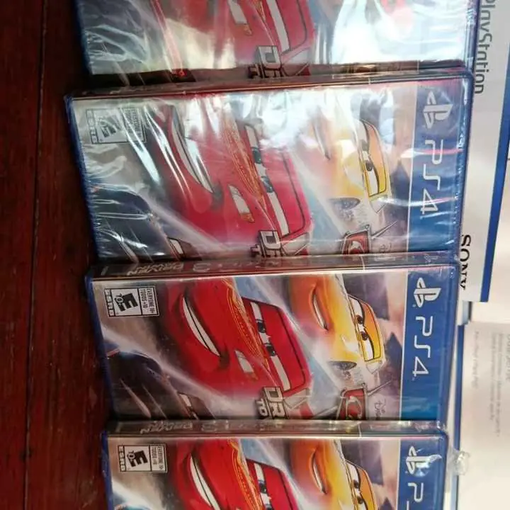 Cars 3 driven to win PS4 sellado