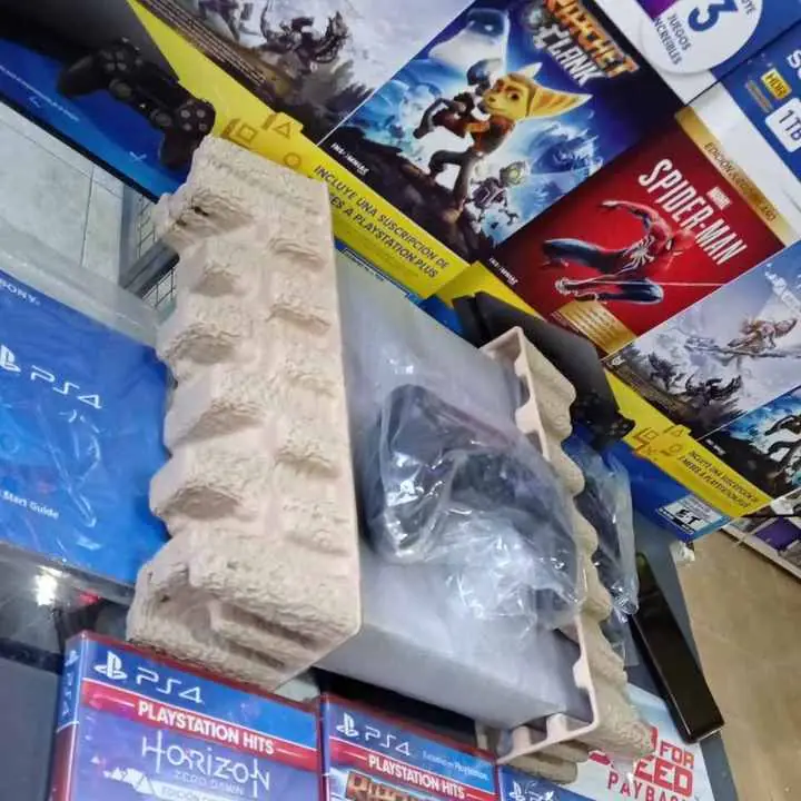 Ps4 Slim nueva con 12 meses de garantía Somos local!