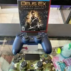 Dos joystick + juego de regalo