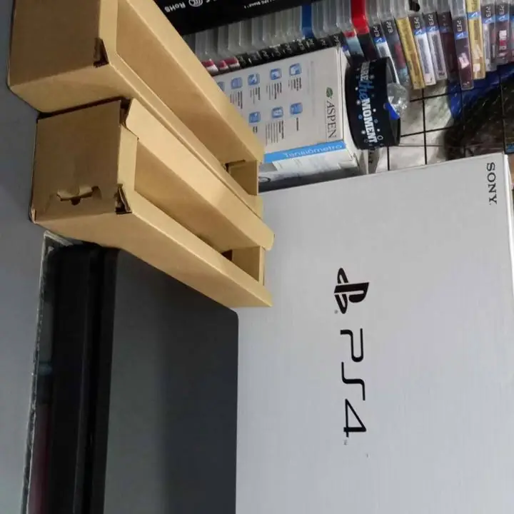 Play 4