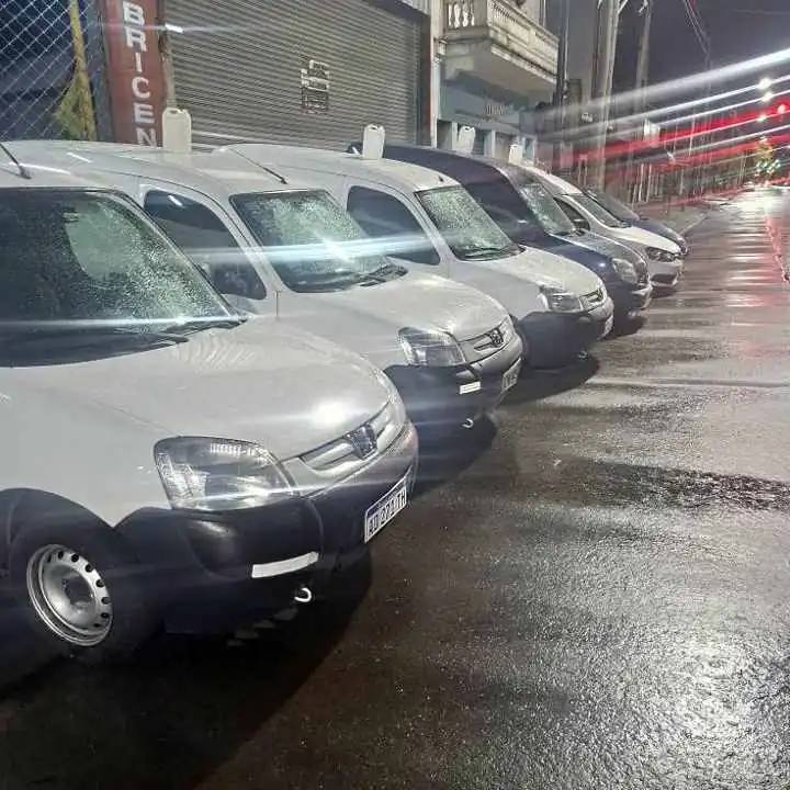 Peugeot partner furgon HDI confort 1.6 oportunidad financio solo dni cuotas fijas en pesos