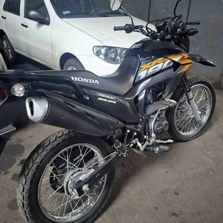 Honda XR190 2025 excelente estado y mecánica tomo permutas