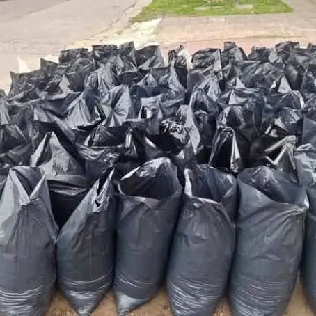 Tierra negra en bolsa o suelta