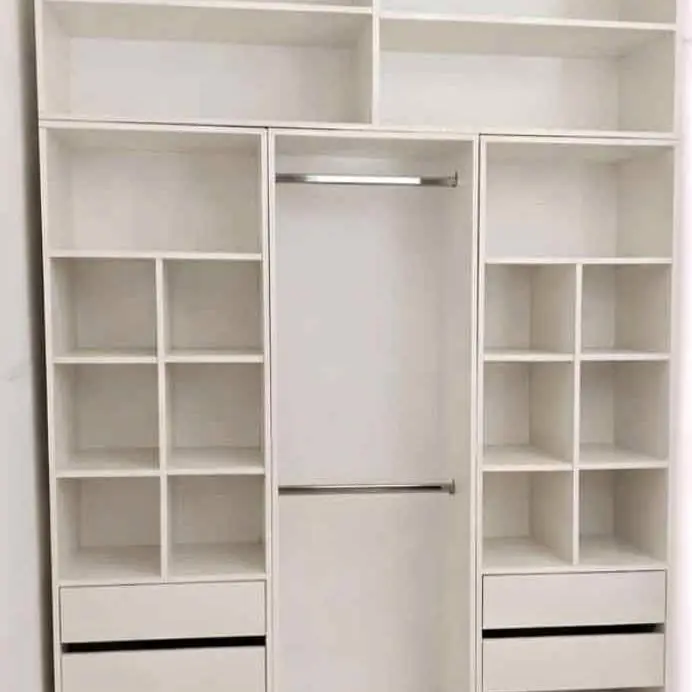 Hola buenas! tengo en promo vestidor 3 modulos de 240X180X45 $370.000 240x180x30 $350.000
