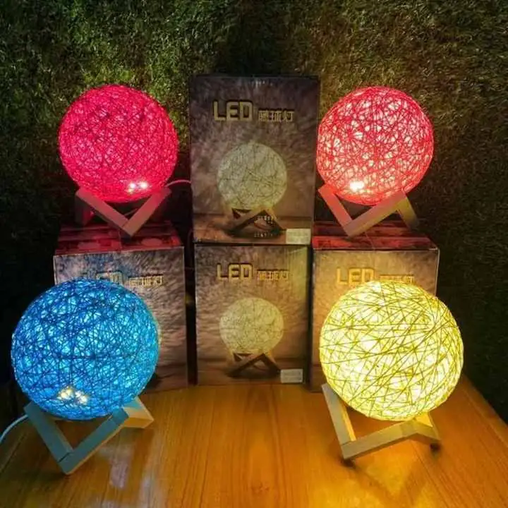 Lámpara luna y de diseño