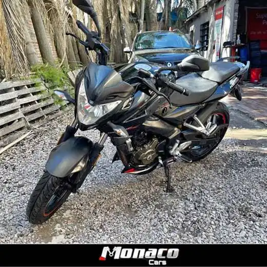 2017 Bajaj Rouser Ns 200 Contado - Permuta