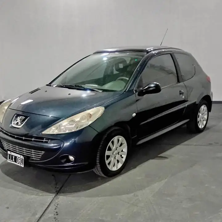 Peugeot 207 xt año 2012