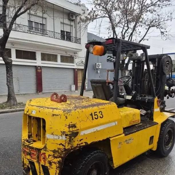 Autoelevador hyster 5.0KG diesel año 2005 automatico